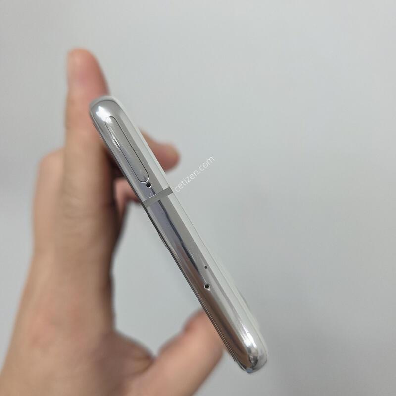 ������ ����2 128GB ȭ��Ʈ