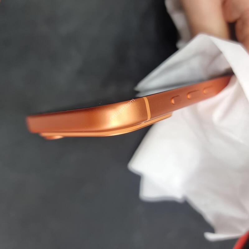 ������ 17 ���� 256GB �ڽ��� ������