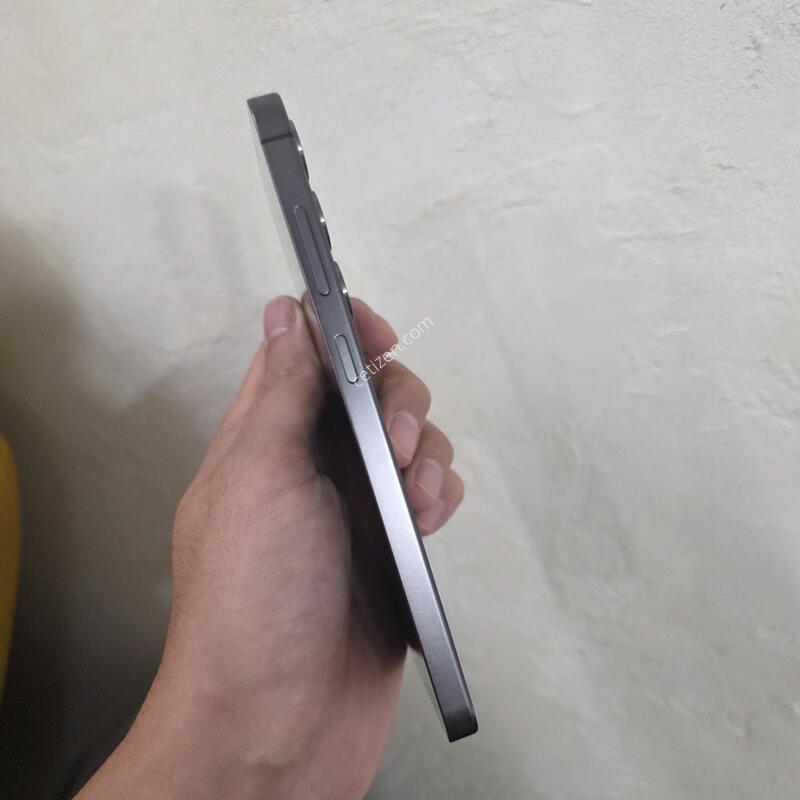 S24�÷��� LCD��