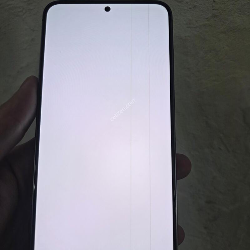 S24�÷��� LCD��