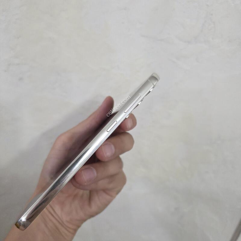 S23�÷��� ũ������