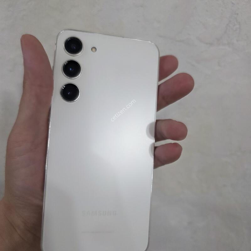 S23�÷��� ũ������