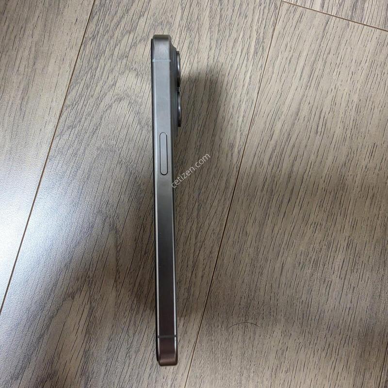������15���� 256g ���� Ƽź�� �˴ϴ�.