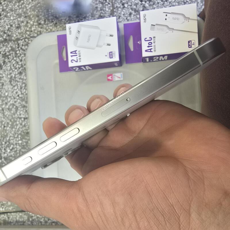 ������15���� 256G ȭ��Ʈ���� (���͸�87%) ����� �˴ϴ�