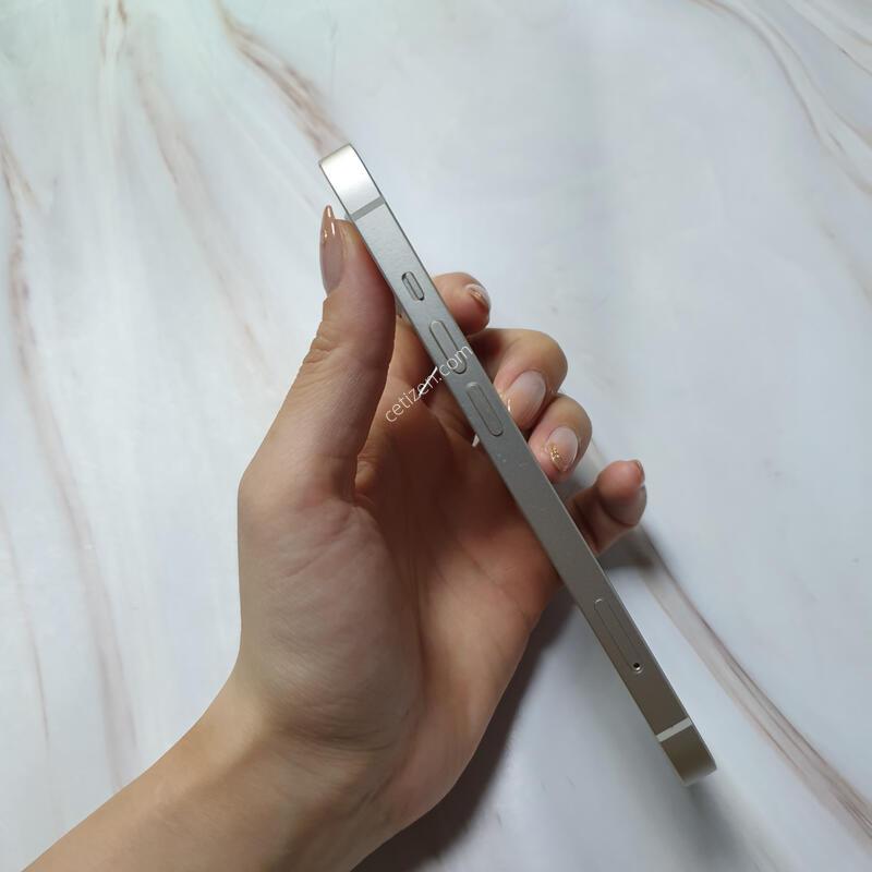 ������13 ȭ��Ʈ 128G ������ �Ǹ��մϴ�
