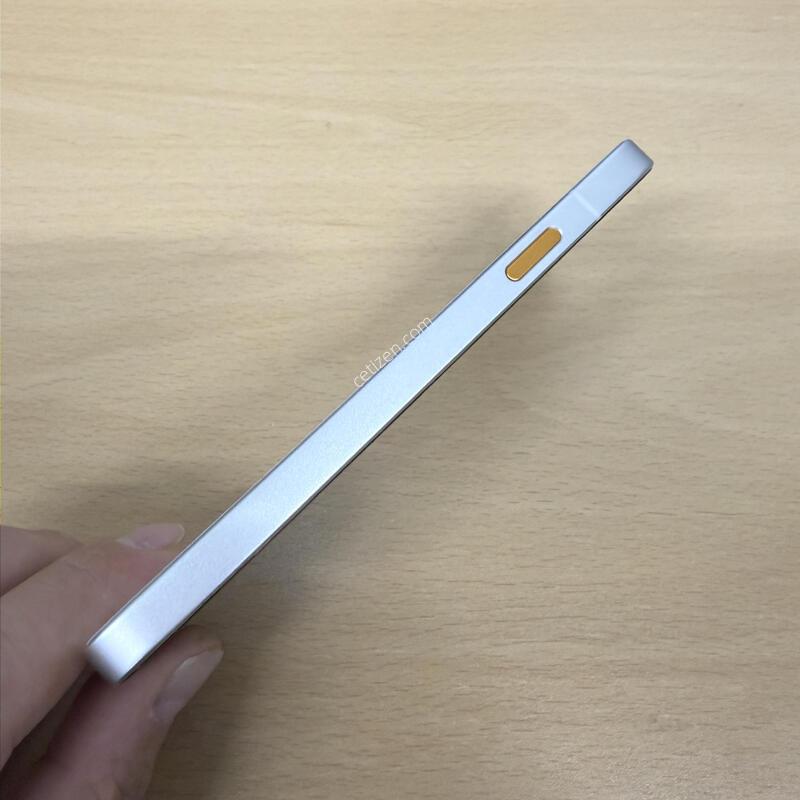 ���̺����ϸ�3 ȭ��Ʈ S�� 128GB