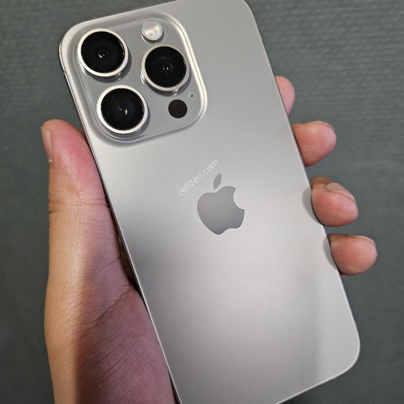 ������15���� 256GB ���¿������� A�� ���͸�84%