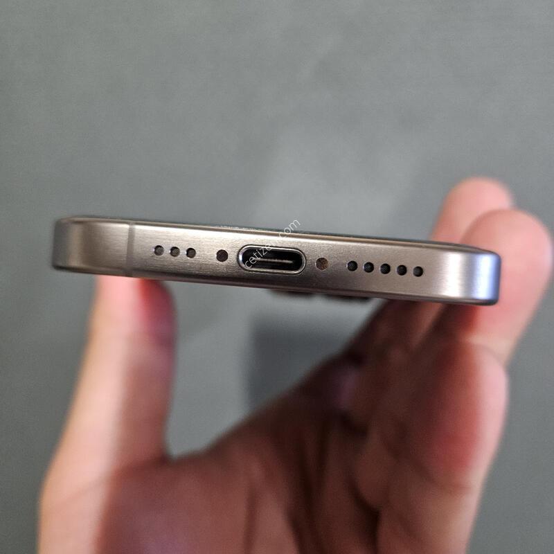 ������15���� 256GB ���¿������� A�� ���͸�84%