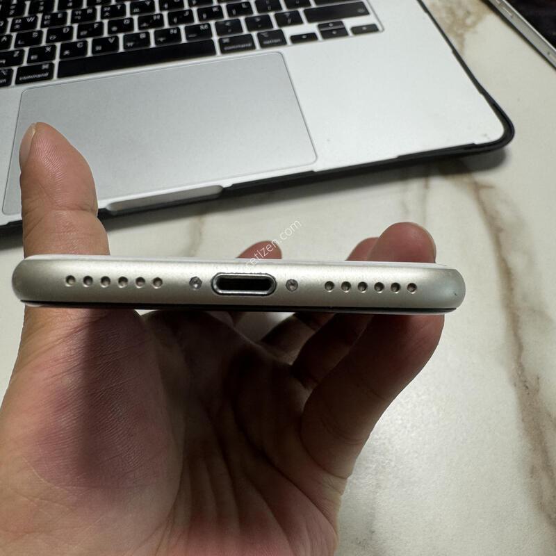 (100%)������SE3 128G ��Ÿ����Ʈ �Ǹ��ؿ�.