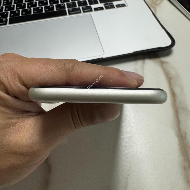 (100%)������SE3 128G ��Ÿ����Ʈ �Ǹ��ؿ�.