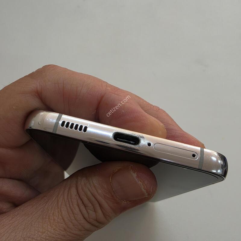 ������ S22�÷��� ȭ��Ʈ ��������