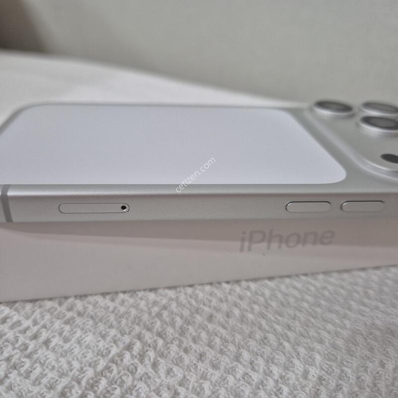 �ڱ���)������17���� ȭ��Ʈ 512G �ΰ� �Ǹ��մϴ�.