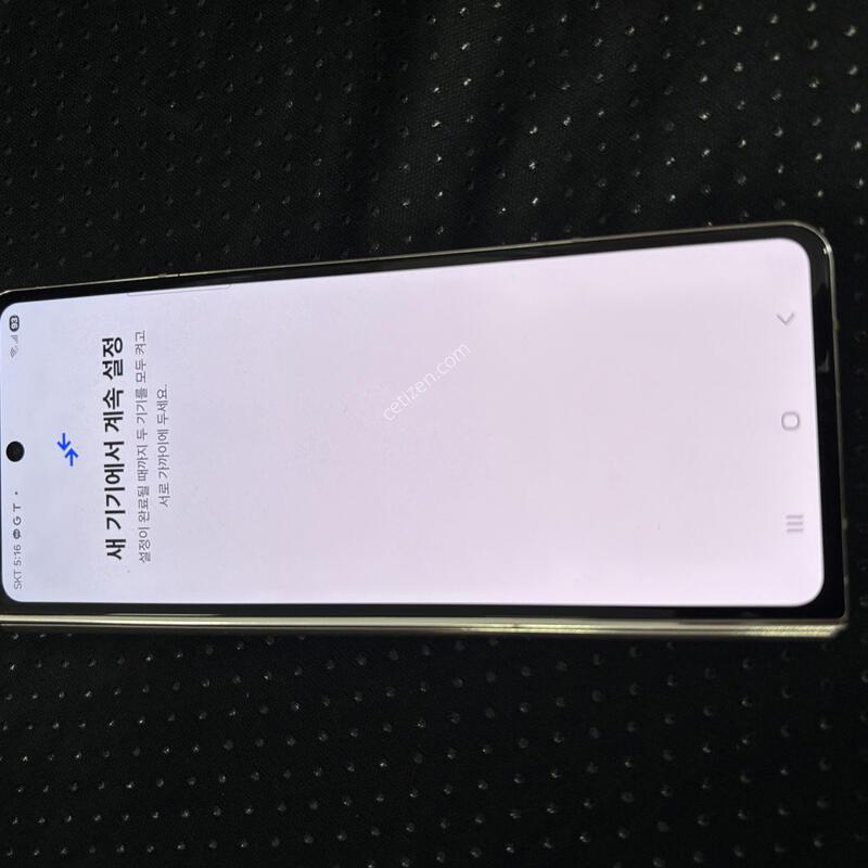 ������ z ����4