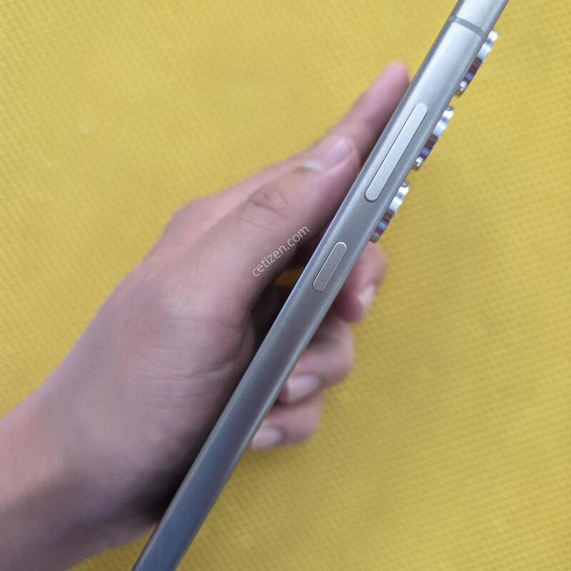 ������S24��Ʈ�� 256G �˴ϴ�