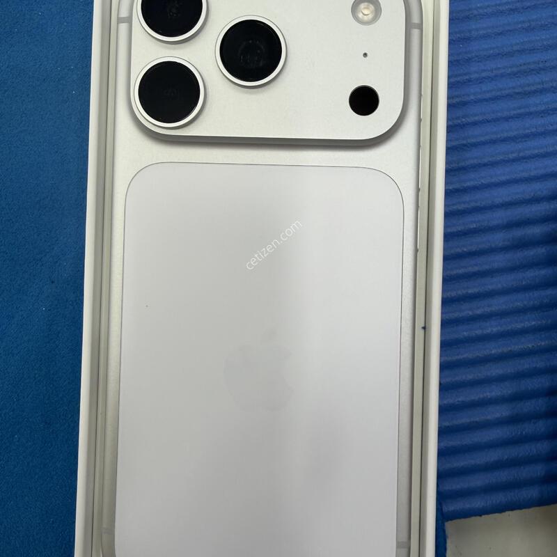 I.P17PRO 256G �ǹ�