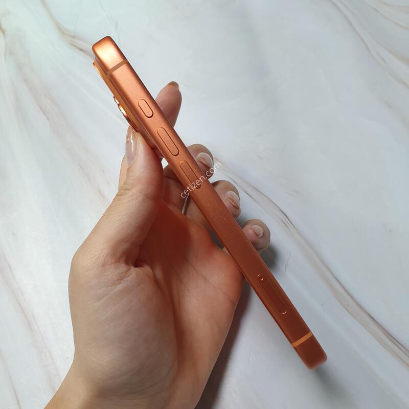 ������17���� �ڽ��Ϳ����� 256G ������ �Ǹ��մϴ�