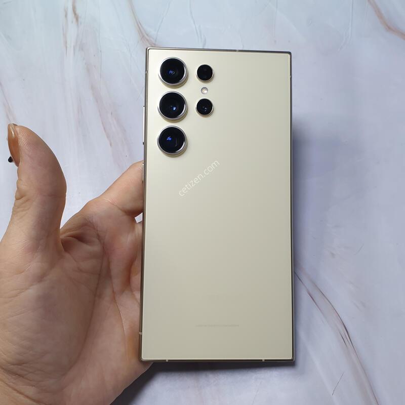 KT ������ S24��Ʈ�� ƼŸ�����ο� 256G S�� �Ǹ��մϴ�
