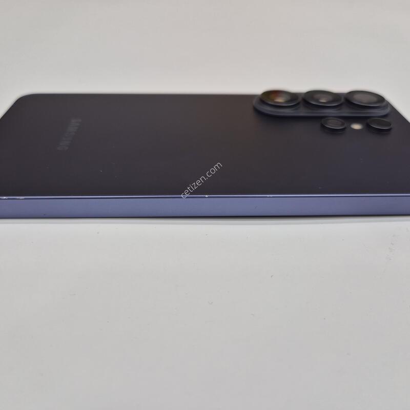 S26��Ʈ�� 512G �޸��մϴ�.