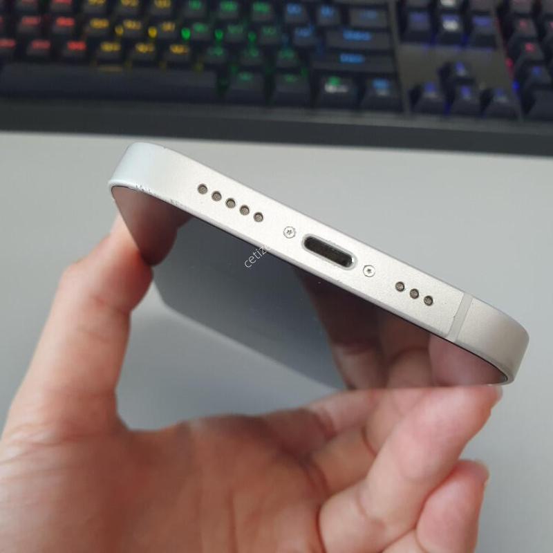 ������13 / 128GB / ȭ��Ʈ / ���͸����� 78%