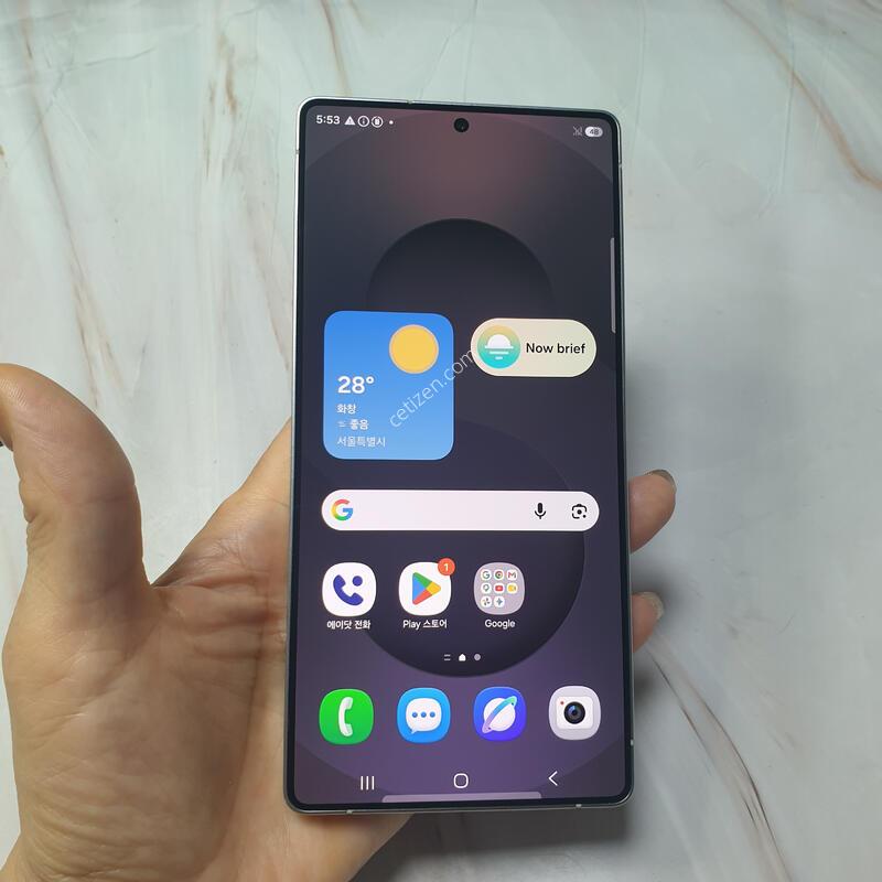 SK ������ S25��Ʈ�� ƼŸ��ȭ��Ʈ 256G S�� �Ǹ��մϴ�