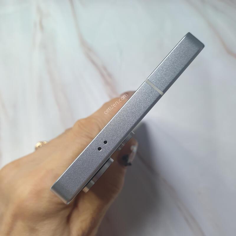 SK ������ S25��Ʈ�� ƼŸ��ȭ��Ʈ 256G S�� �Ǹ��մϴ�