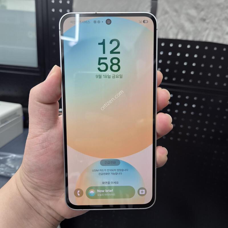 ������)������ S24 FE ���ο� 256G(�ʸ�/���̽�)
