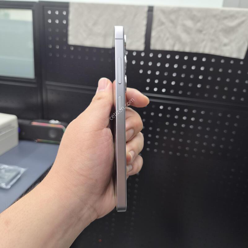 ����)������ S25 �ǹ� 256G(�ʸ�/���̽�)