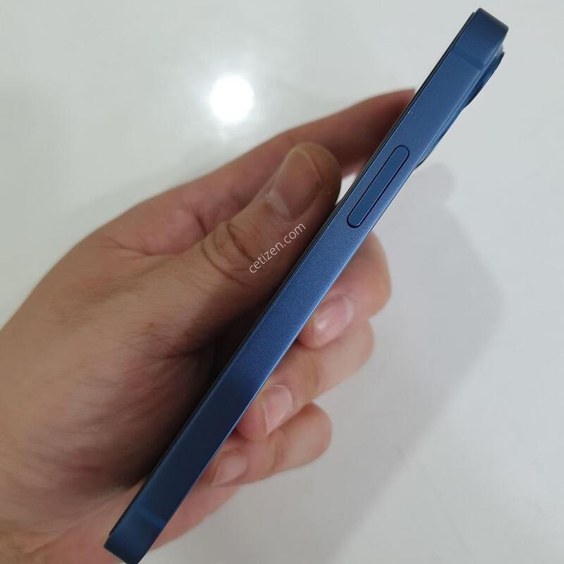 ������13�̴�128G ���ܻ� ������ S�� �߰��� �����