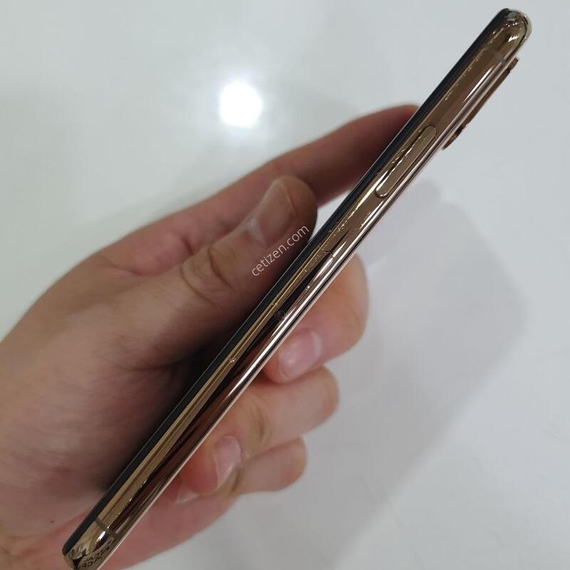 ������ XS 256G ���ܻ� �������⽺ ���±� �߰��� �����