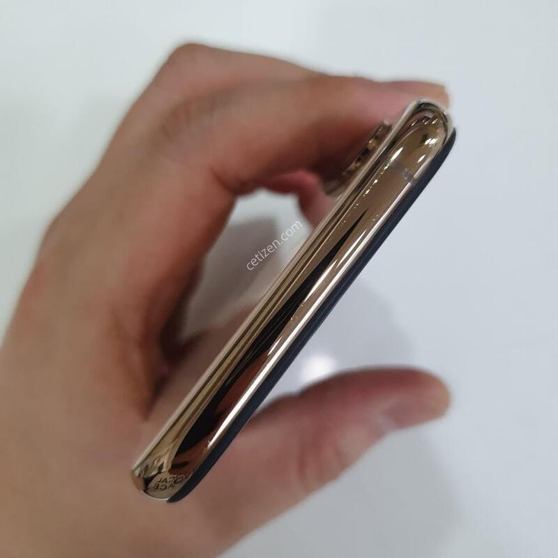 ������ XS 256G ���ܻ� �������⽺ ���±� �߰��� �����