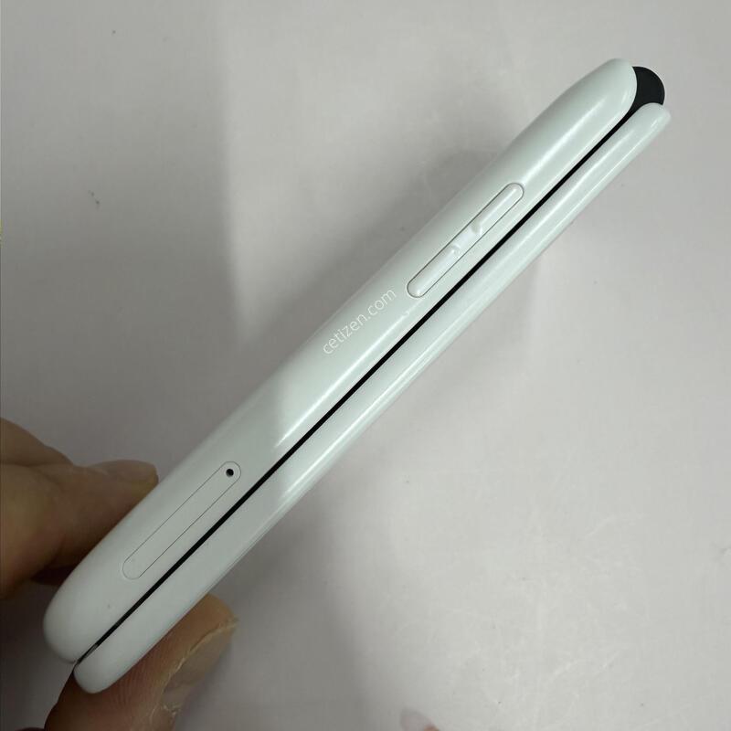 ��Ÿ������ ȭ��Ʈ S�� 32GB