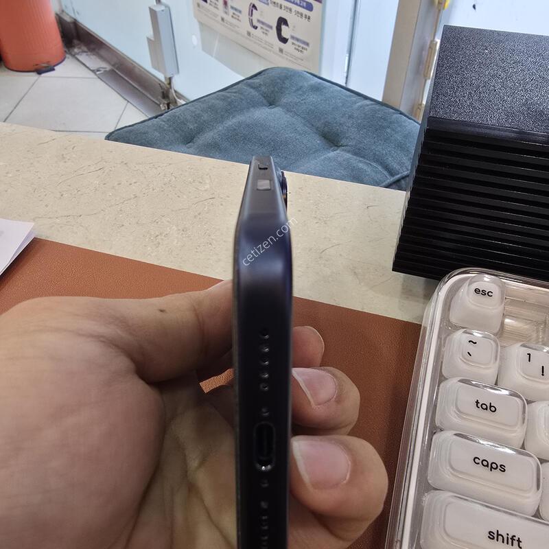 [[�޸�]] ������17Pro.256G / KT / �������� ����� / 25.09 ��� / ������ / ��ǰ / ���͸� 95%!!