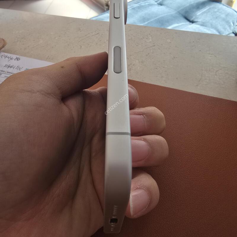 [[�޸�]] ������16.256G / KT / �������� ����� / 24.12 ��� / ȭ��Ʈ / ��ǰ / ���͸� 87%!!