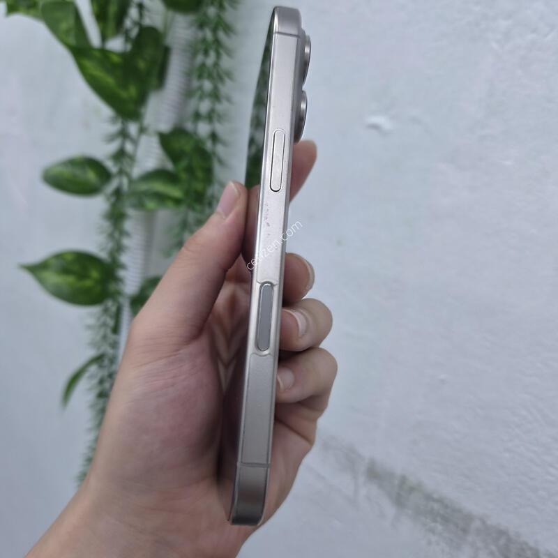 ������16���� 256GB ���߷� ƼŸ��