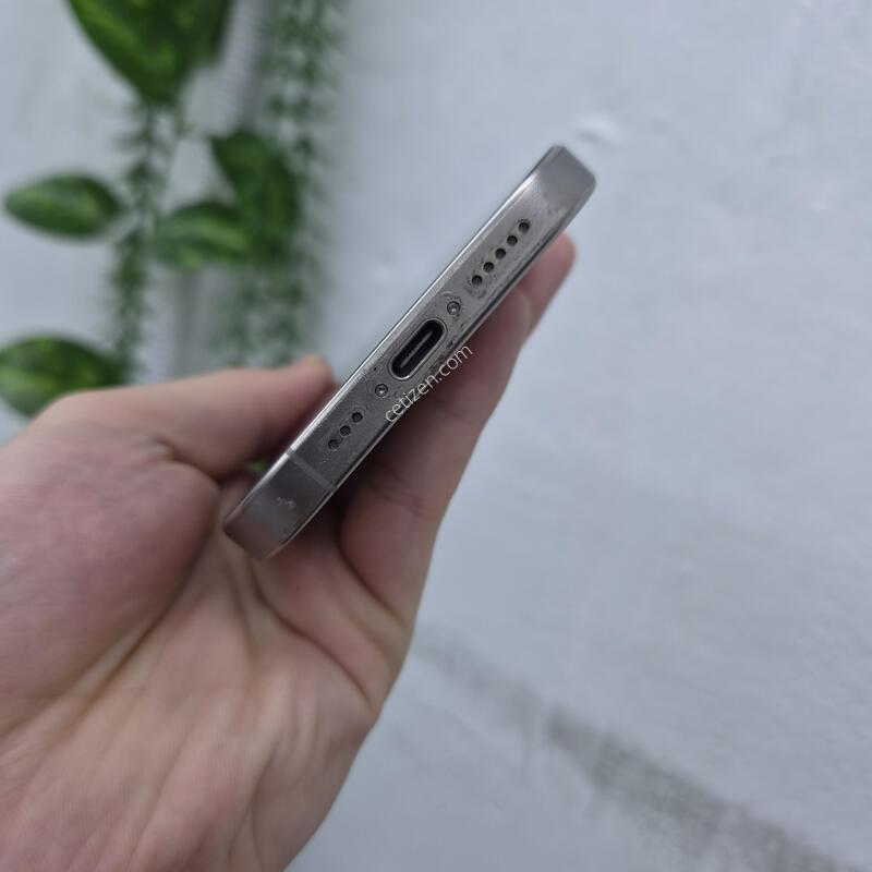 ������16���� 256GB ���߷� ƼŸ��