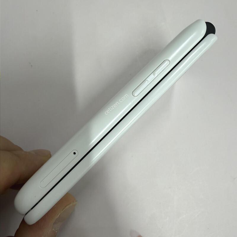 ��Ÿ������ ȭ��Ʈ S�� 32GB