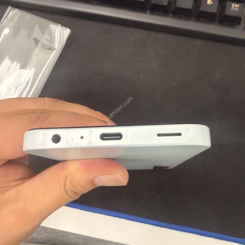 ������ A25 ���� 128GB