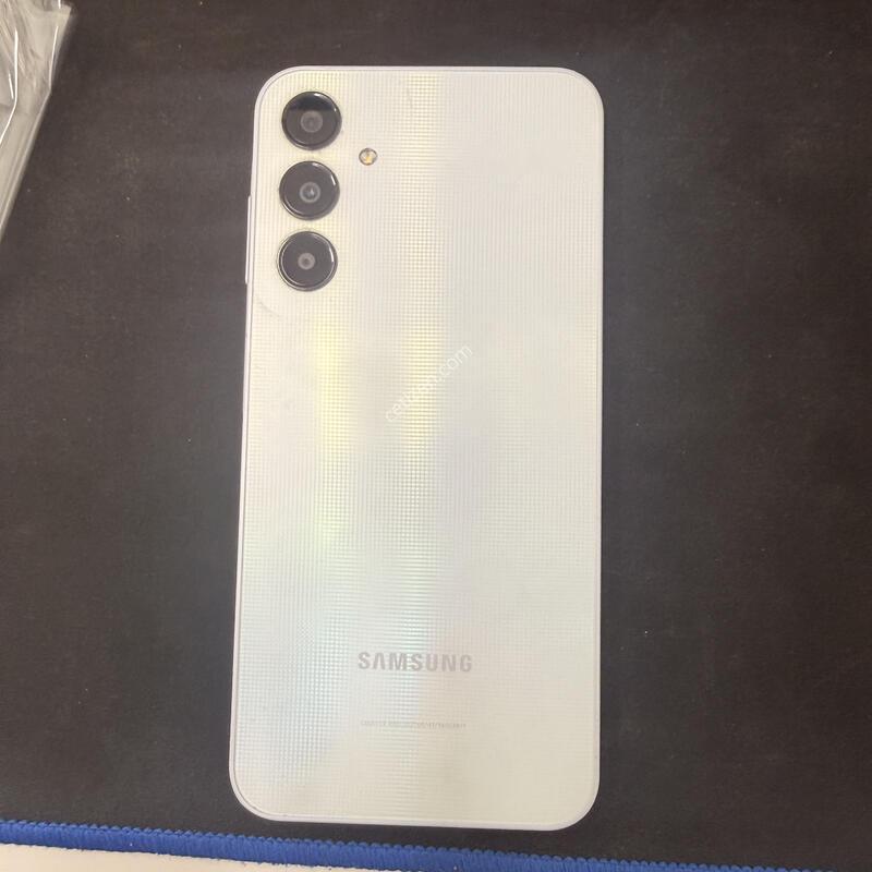 ������ A25 ���� 128GB