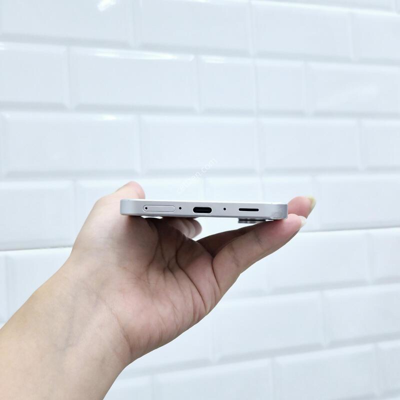 ������A36 ȭ��Ʈ 128GB