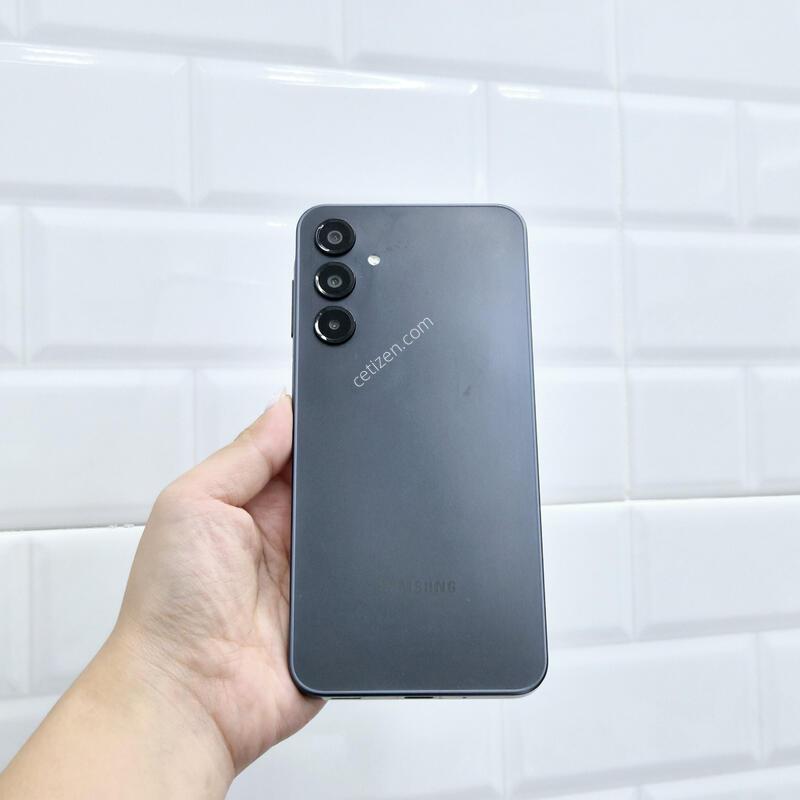 ������A16 ���� 128GB