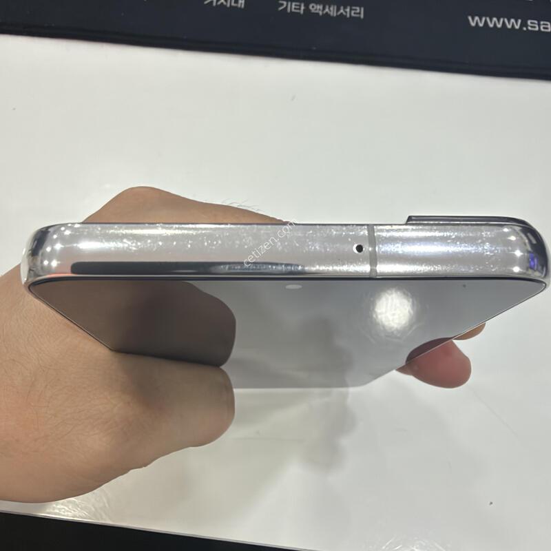 ������ S22 �÷��� S906 ȭ��Ʈ 256�Ⱑ ���� ���� ����������� ���ϰ� �ѱ�ϴ�