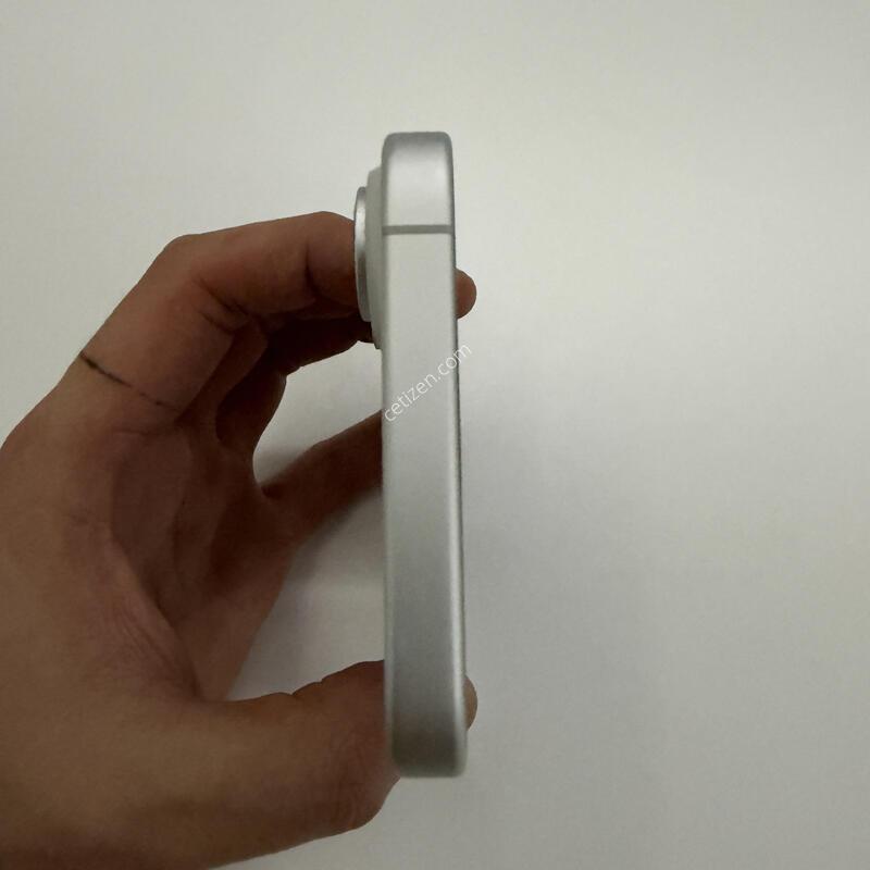 ������ 16 128GB ȭ��Ʈ