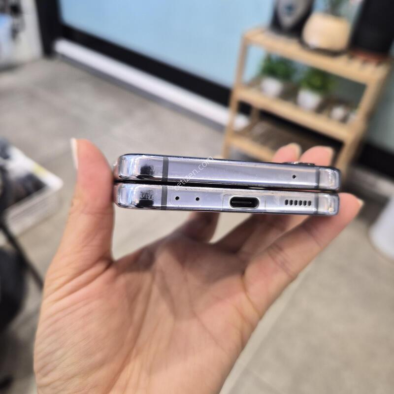 ������ Z Flip4  256�Ⱑ