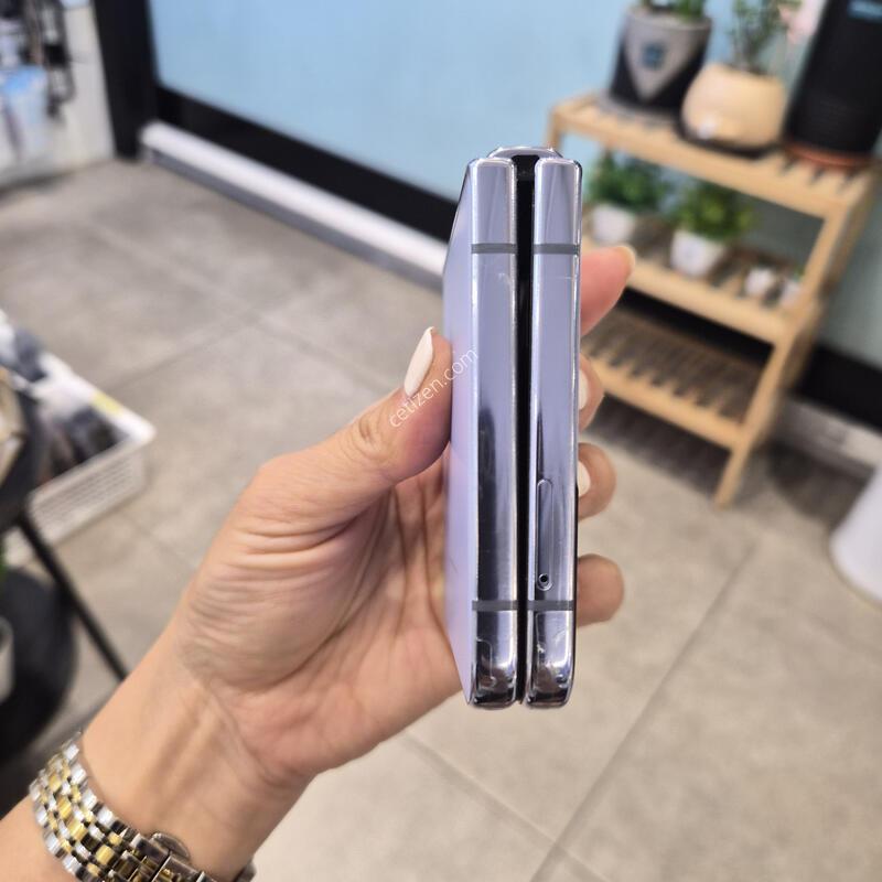 ������ Z Flip4  256�Ⱑ