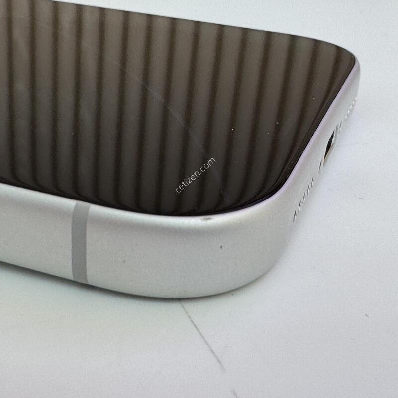 ������17����-256G ȭ��Ʈ // A�� // ���͸� ȿ�� 95% //����ǰ 4�� ����