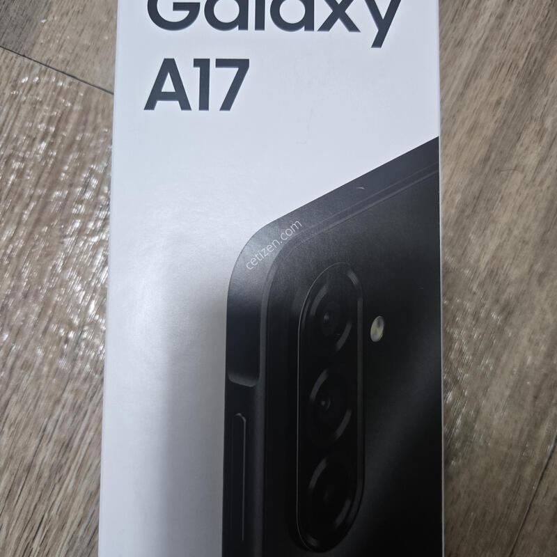 ������A17 �Ǹ��մϴ�