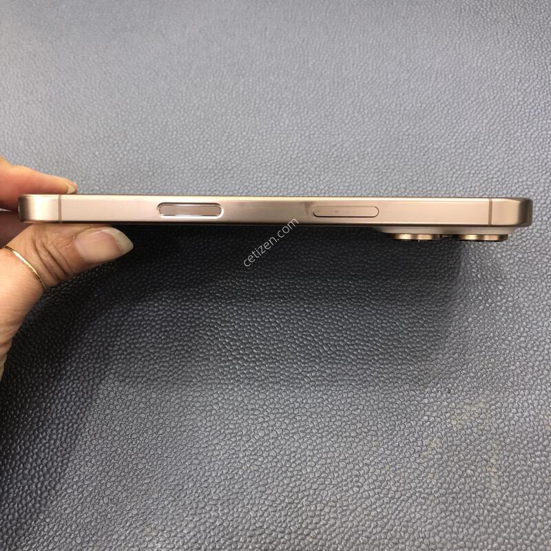 ������16���� ����Ʈ 256G,����� ���ƿ�,���͸�����83%,����������