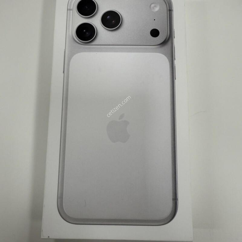 ������17���θƽ� 512GB �ڽ��� �Ǹ��մϴ�.
