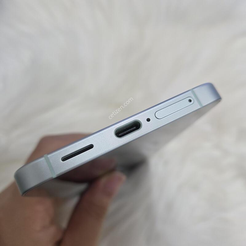 S25+ 880