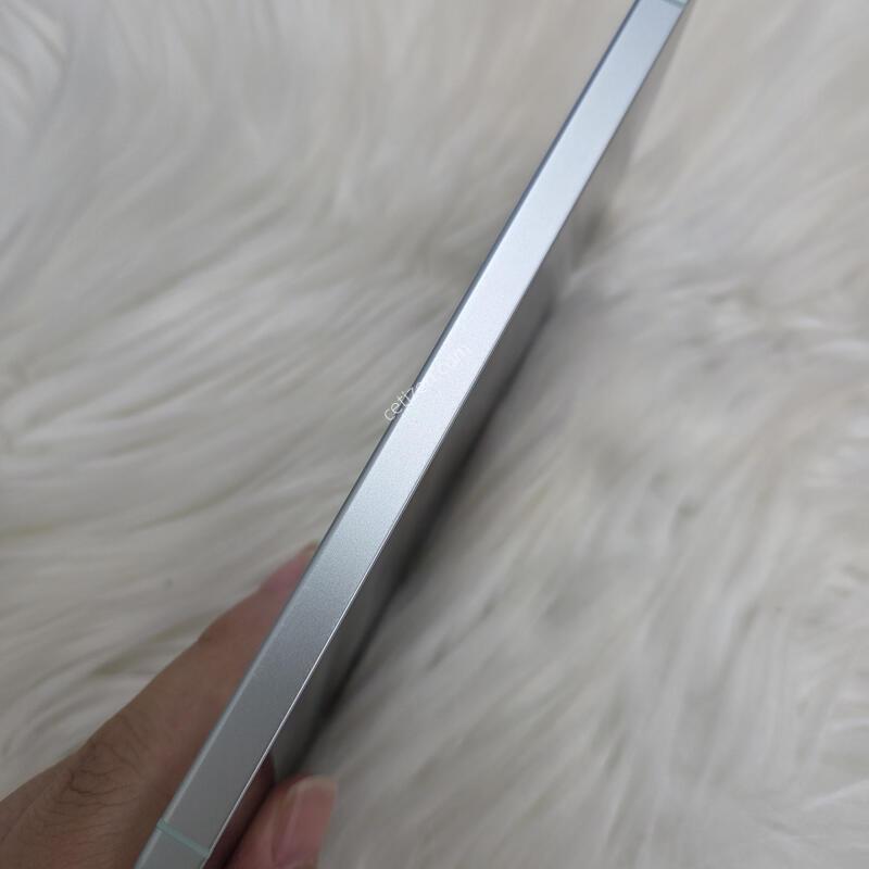 S25+ 880
